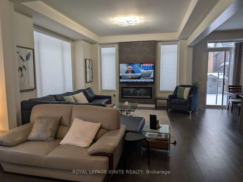 Photo 6 at 31 Canard Drive, Kleinburg, Vaughan