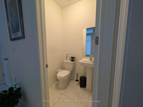 Photo 11 at 31 Canard Drive, Kleinburg, Vaughan