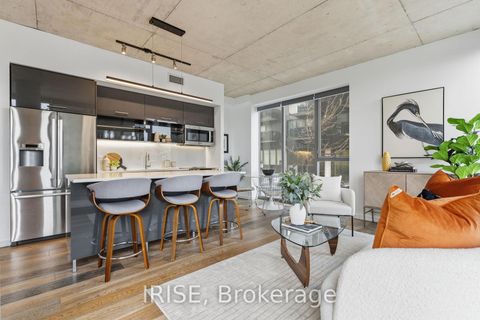 Photo 5 at 201 - 32 Trolley Crescent, Moss Park, Toronto