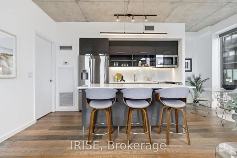 Photo 8 at 201 - 32 Trolley Crescent, Moss Park, Toronto