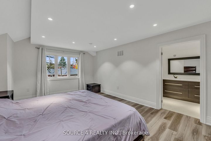 Photo 16 at 1409 Tansley Drive, WO West, Oakville