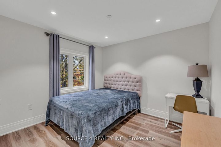 Photo 23 at 1409 Tansley Drive, WO West, Oakville