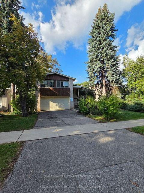 Photo 1 at 36 Danville Drive, Windfields, Toronto