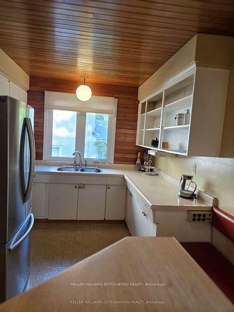 Photo 11 at 36 Danville Drive, Windfields, Toronto