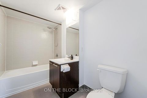 Photo 6 at 302 - 38 Joe Shuster Way, South Parkdale, Toronto