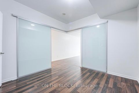 Photo 7 at 302 - 38 Joe Shuster Way, South Parkdale, Toronto