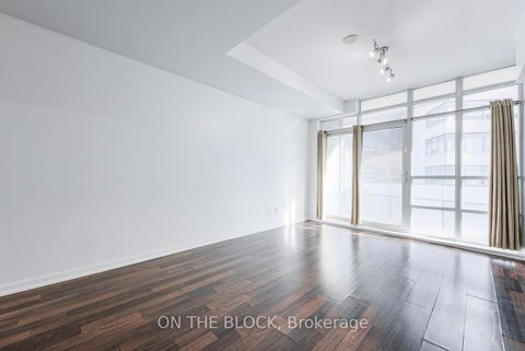 Photo 14 at 302 - 38 Joe Shuster Way, South Parkdale, Toronto