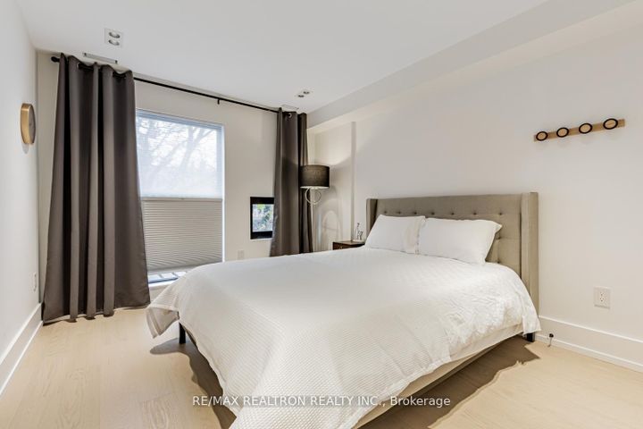 Photo 12 at 673 Crawford Street, Little Italy, Toronto