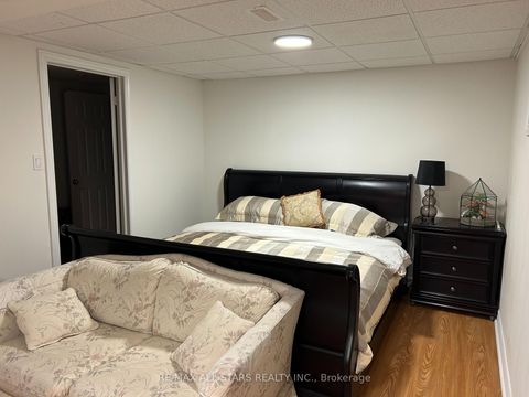 Photo 21 at 171 Shaftsbury Avenue, Westbrook, Richmond Hill