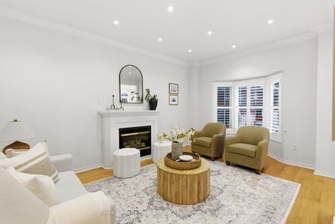 Photo 5 at 17 Walden Street, Middlefield, Markham