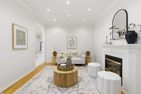 Photo 8 at 17 Walden Street, Middlefield, Markham