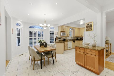 Photo 11 at 17 Walden Street, Middlefield, Markham