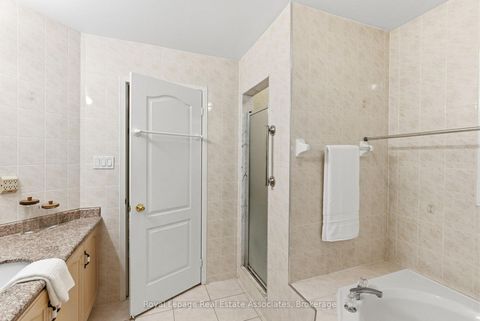 Photo 29 at 17 Walden Street, Middlefield, Markham