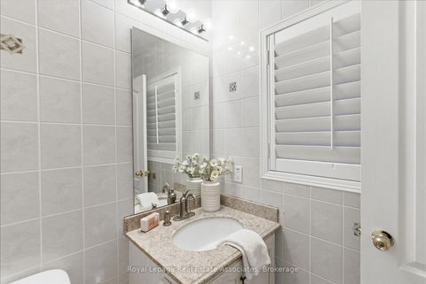 Photo 33 at 17 Walden Street, Middlefield, Markham