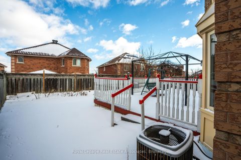 Photo 46 at 17 Walden Street, Middlefield, Markham