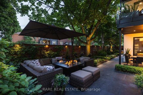 Photo 4 at 31 Third Street, New Toronto, Toronto