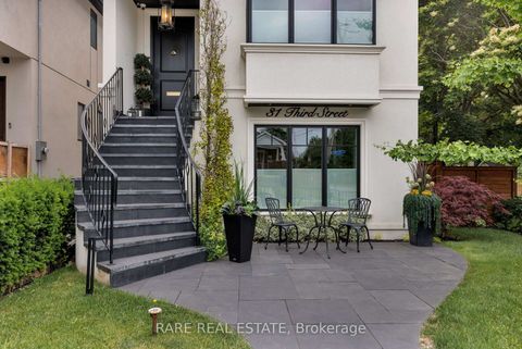 Photo 7 at 31 Third Street, New Toronto, Toronto