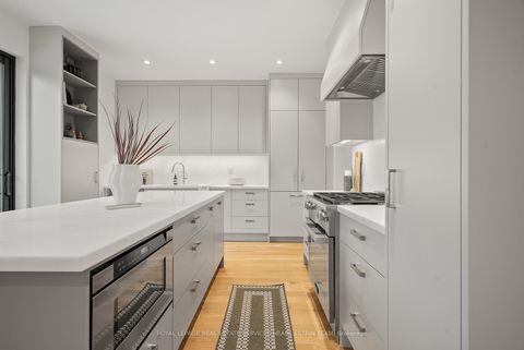 Photo 10 at 81 Randolph Road, Leaside, Toronto