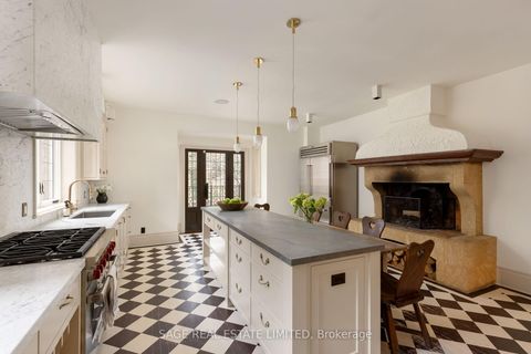 Photo 12 at 104 Park Road, Moore Park, Toronto