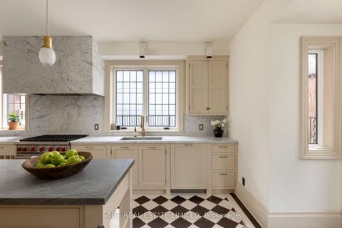 Photo 14 at 104 Park Road, Moore Park, Toronto