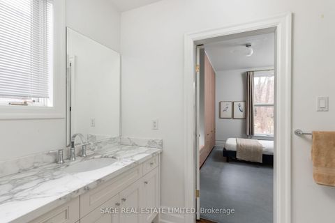 Photo 35 at 104 Park Road, Moore Park, Toronto