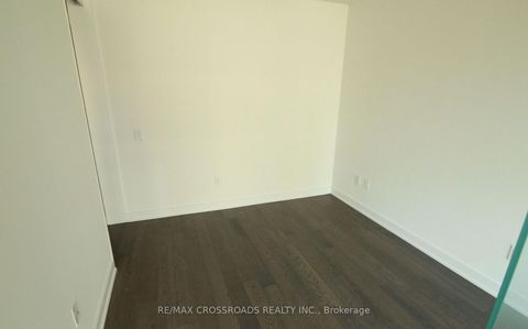 Photo 4 at 720 - 629 King Street W, Waterfront Communities C1, Toronto