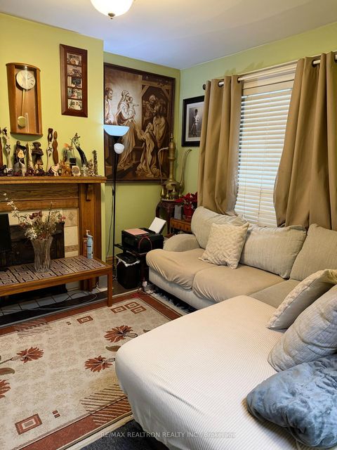 Photo 10 at 89 Emerson Avenue, Junction, Toronto