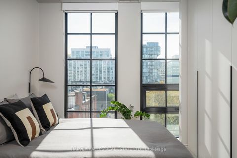 Photo 19 at 613 - 608 Richmond Street W, Waterfront Communities C1, Toronto