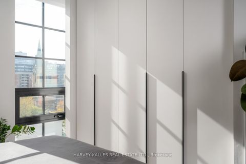 Photo 21 at 613 - 608 Richmond Street W, Waterfront Communities C1, Toronto