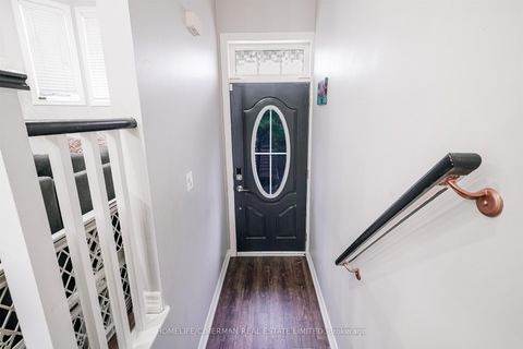 Photo 1 at 16 Piggott Mews, Weston, Toronto