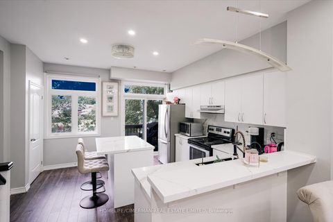 Photo 5 at 16 Piggott Mews, Weston, Toronto