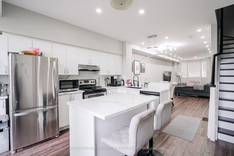 Photo 6 at 16 Piggott Mews, Weston, Toronto