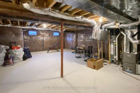 Photo 19 at 38 Rochester Drive, Rural Barrie Southeast, Barrie