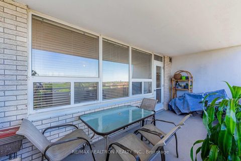 Photo 17 at 905 - 1360 York Mills Road, Donalda, Toronto