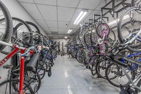 Photo 25 at 905 - 1360 York Mills Road, Donalda, Toronto