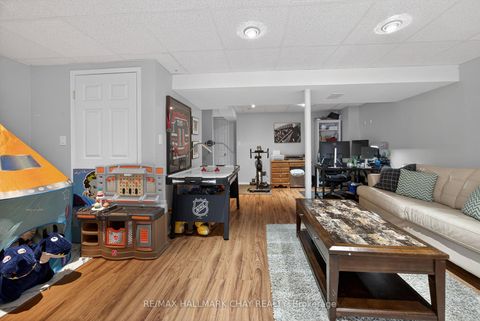 Photo 22 at 11 McKinnon Court, College Manor, Newmarket