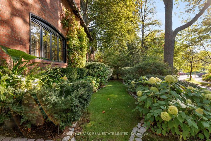 Photo 1 at 20 McKenzie Avenue, Moore Park, Toronto