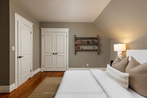 Photo 26 at 20 McKenzie Avenue, Moore Park, Toronto