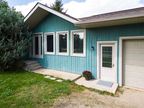 Photo 0 at 98 George Street, Creemore, Clearview