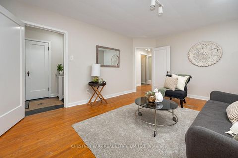 Photo 5 at 808 Millwood Road, Leaside, Toronto