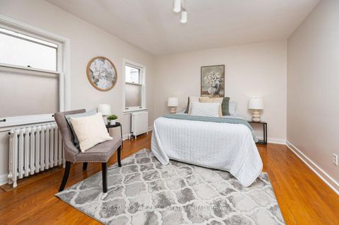 Photo 9 at 808 Millwood Road, Leaside, Toronto