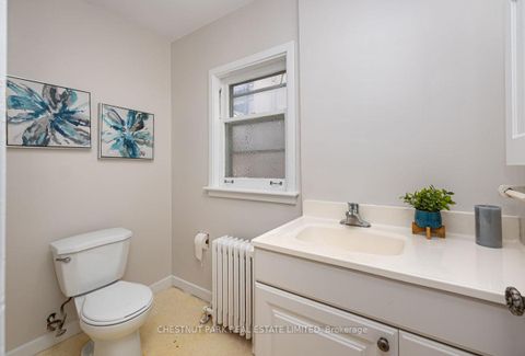 Photo 12 at 808 Millwood Road, Leaside, Toronto