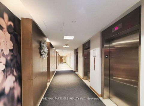 Photo 5 at 716 - 121 Mcmahon Drive, Bayview Village, Toronto