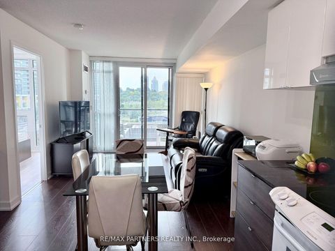 Photo 9 at 716 - 121 Mcmahon Drive, Bayview Village, Toronto