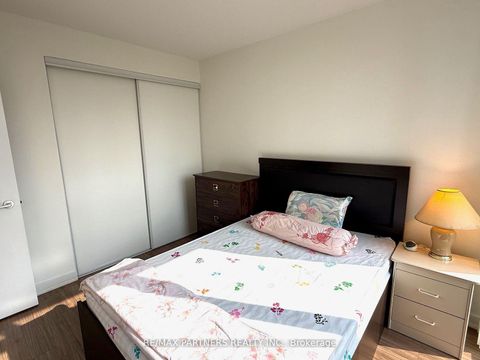 Photo 16 at 716 - 121 Mcmahon Drive, Bayview Village, Toronto