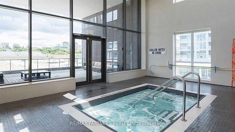 Photo 18 at 716 - 121 Mcmahon Drive, Bayview Village, Toronto