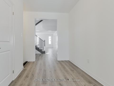 Photo 5 at 17 Shepherd Drive, Rural Barrie Southeast, Barrie