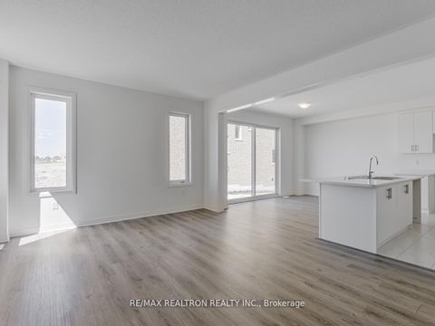 Photo 10 at 17 Shepherd Drive, Rural Barrie Southeast, Barrie