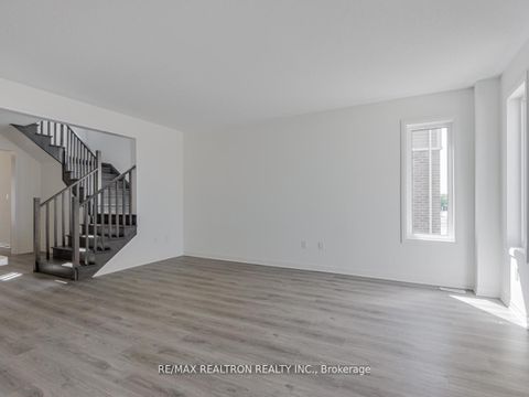 Photo 12 at 17 Shepherd Drive, Rural Barrie Southeast, Barrie