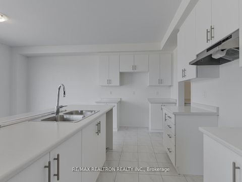 Photo 18 at 17 Shepherd Drive, Rural Barrie Southeast, Barrie